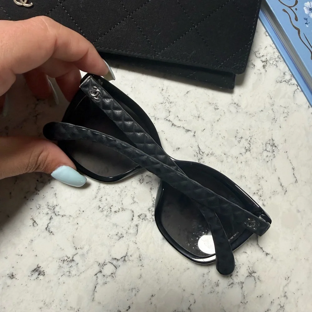 CHANEL Quilted Black Sunglasses - Picture 4 of 5